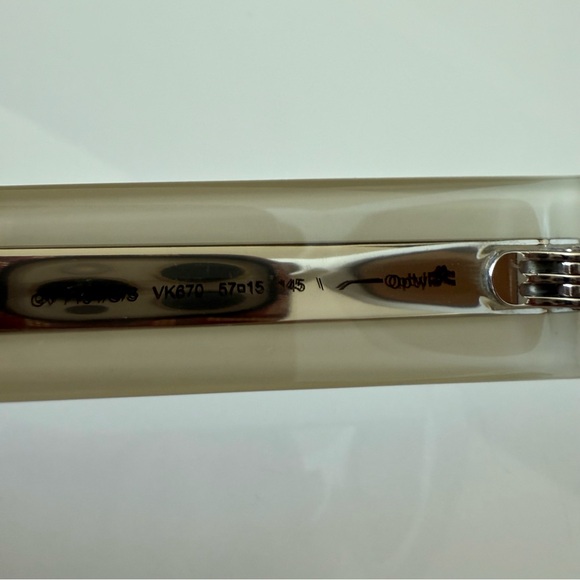 GIVENCHY women vintage sunglasses GV7154/G/S VK670 Authentic - Picture 8 of 9